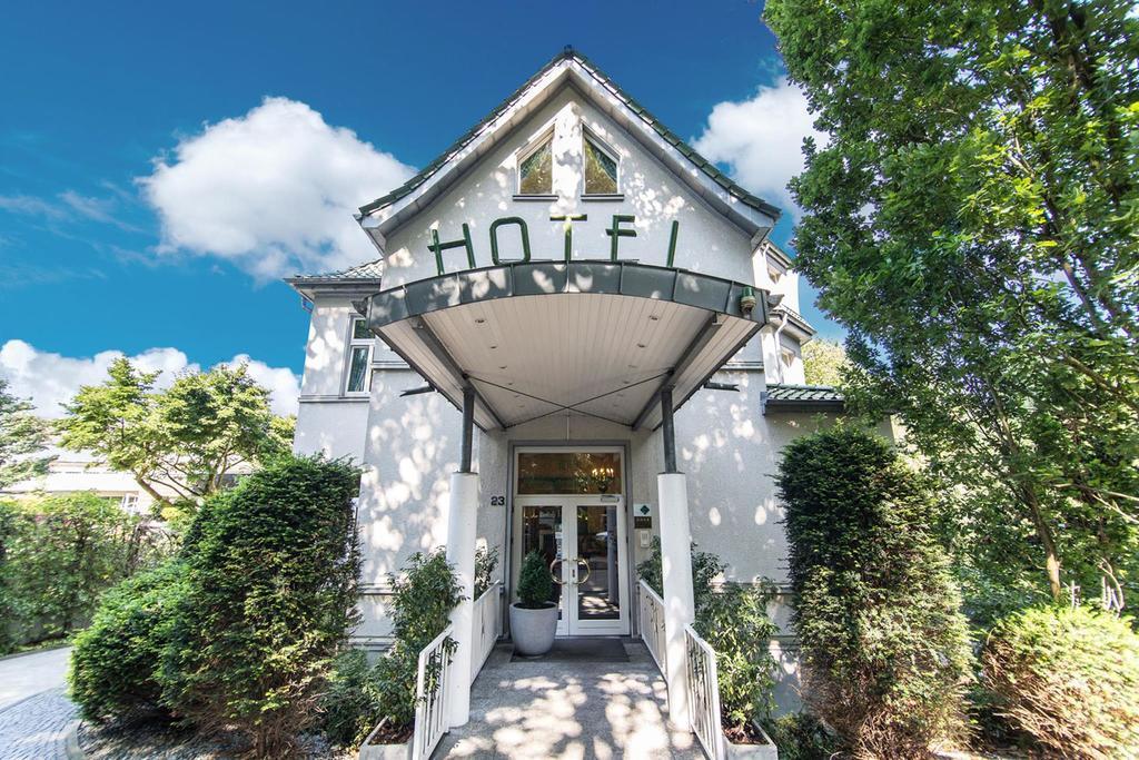 Lola Hotel